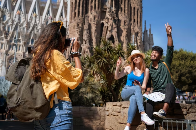 Vibrant nightlife in the best area to stay in Barcelona for young adults